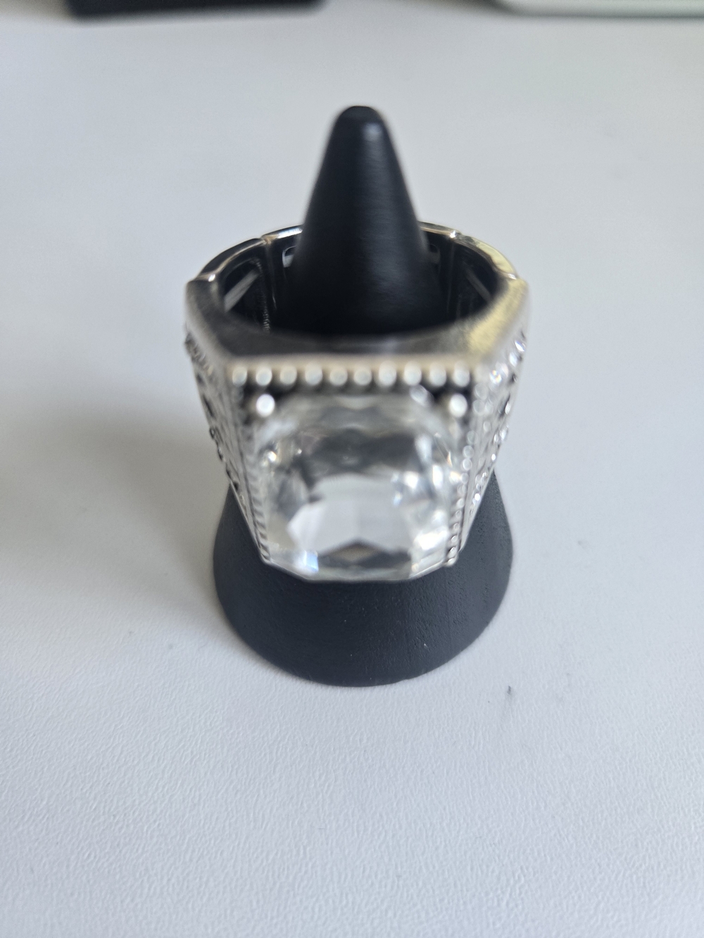 Ring - Picture 4 of 6